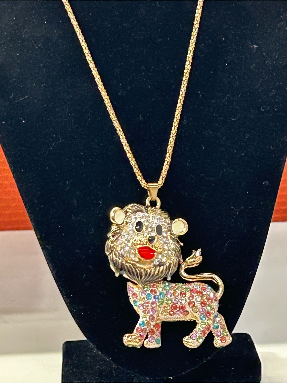 Betsey Johnson rhinestone bobble head Lion necklace